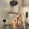 Бічний душ-поличка Hansgrohe Rainfinity 500 1jet, Polished Gold Optic (26243990)